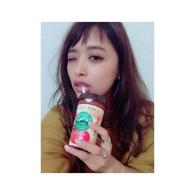 その自撮りあり 女子ウケも考えた自撮りポーズ教えます